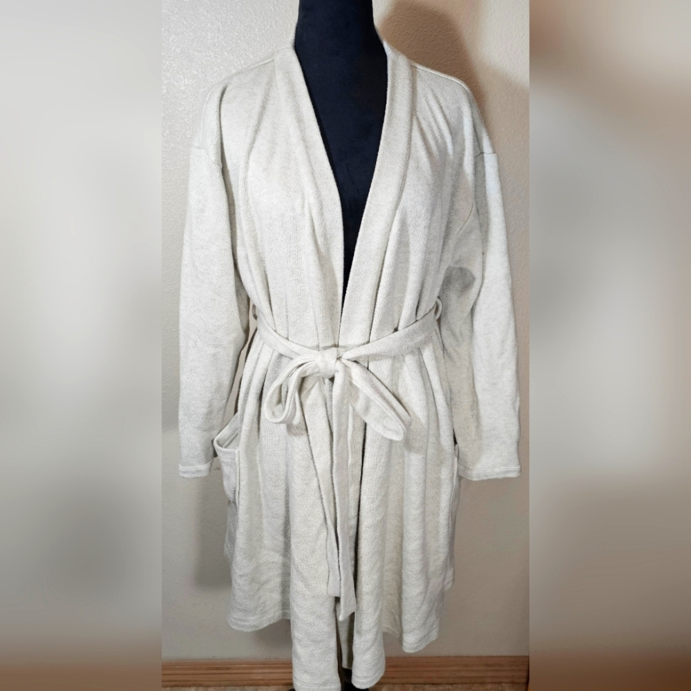 Ingrid & Isabel Cream Robe/Long Sweater - L